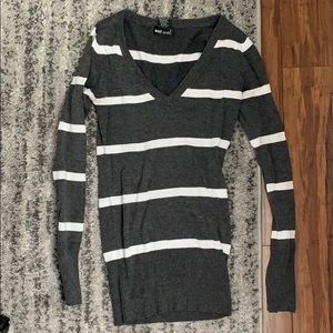 Striped v-neck sweater
